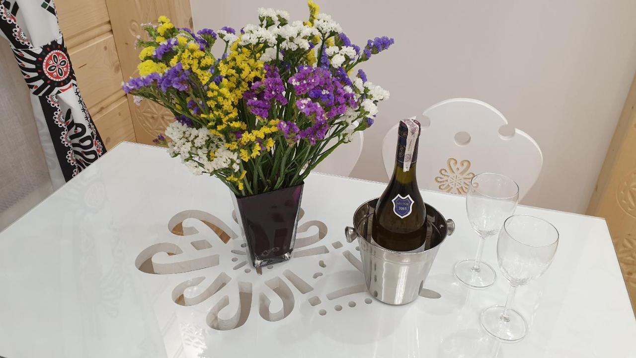 זקופאנה Villa Fortuna - Regionalne Apartamenty & Spa - Sauna, Grill, Jacuzzi Z Widokiem Na Tatry מראה חיצוני תמונה